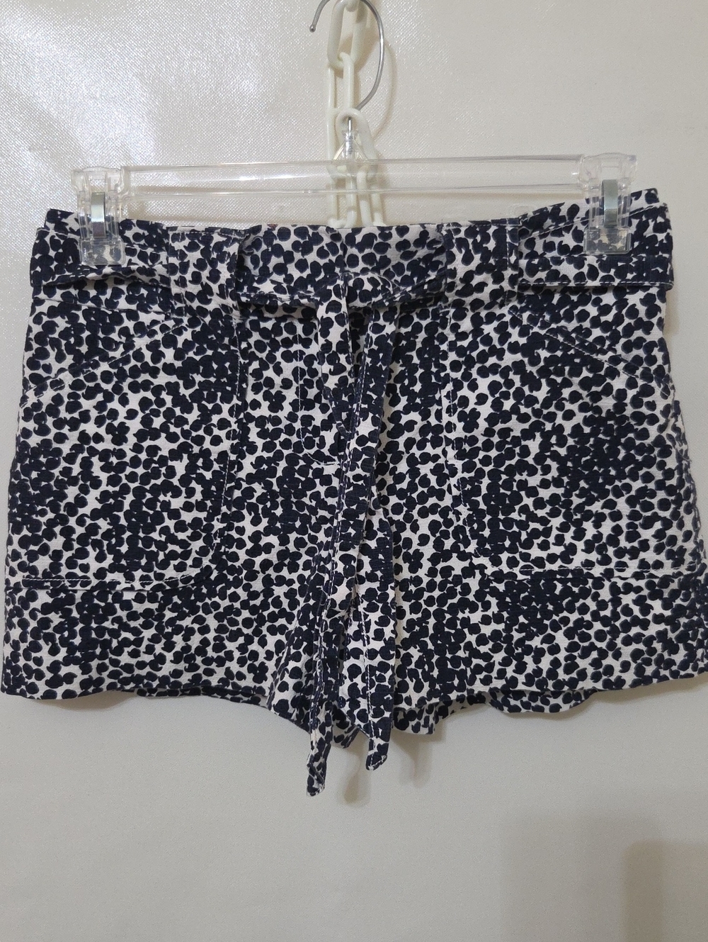Loft Women’s Blue and White Print Cotton Shorts Belted Waistband Pockets Size 4